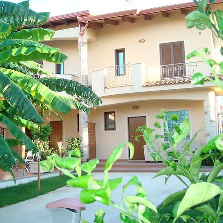 Guest House Mare E Luna Fiumefreddo Bruzio Ngoại thất bức ảnh