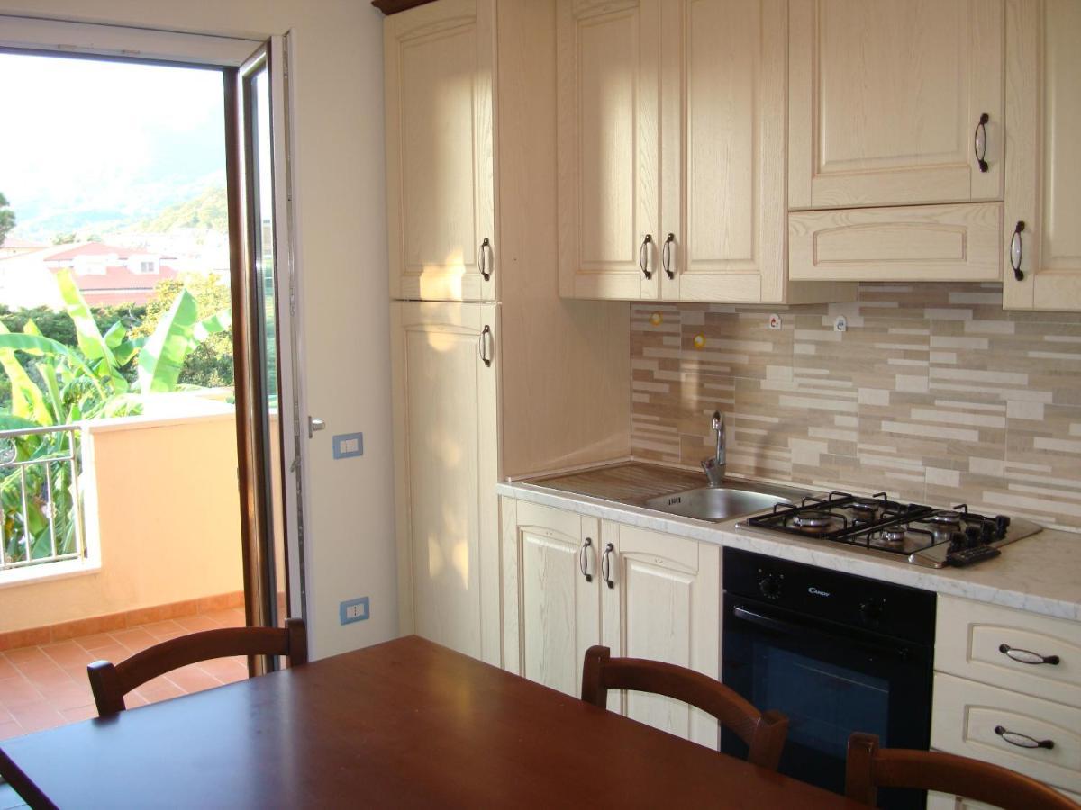 Guest House Mare E Luna Fiumefreddo Bruzio Ngoại thất bức ảnh