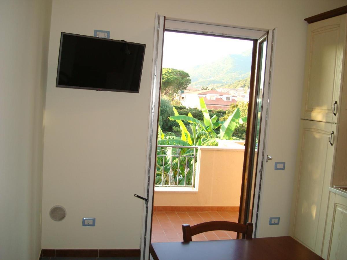 Guest House Mare E Luna Fiumefreddo Bruzio Ngoại thất bức ảnh