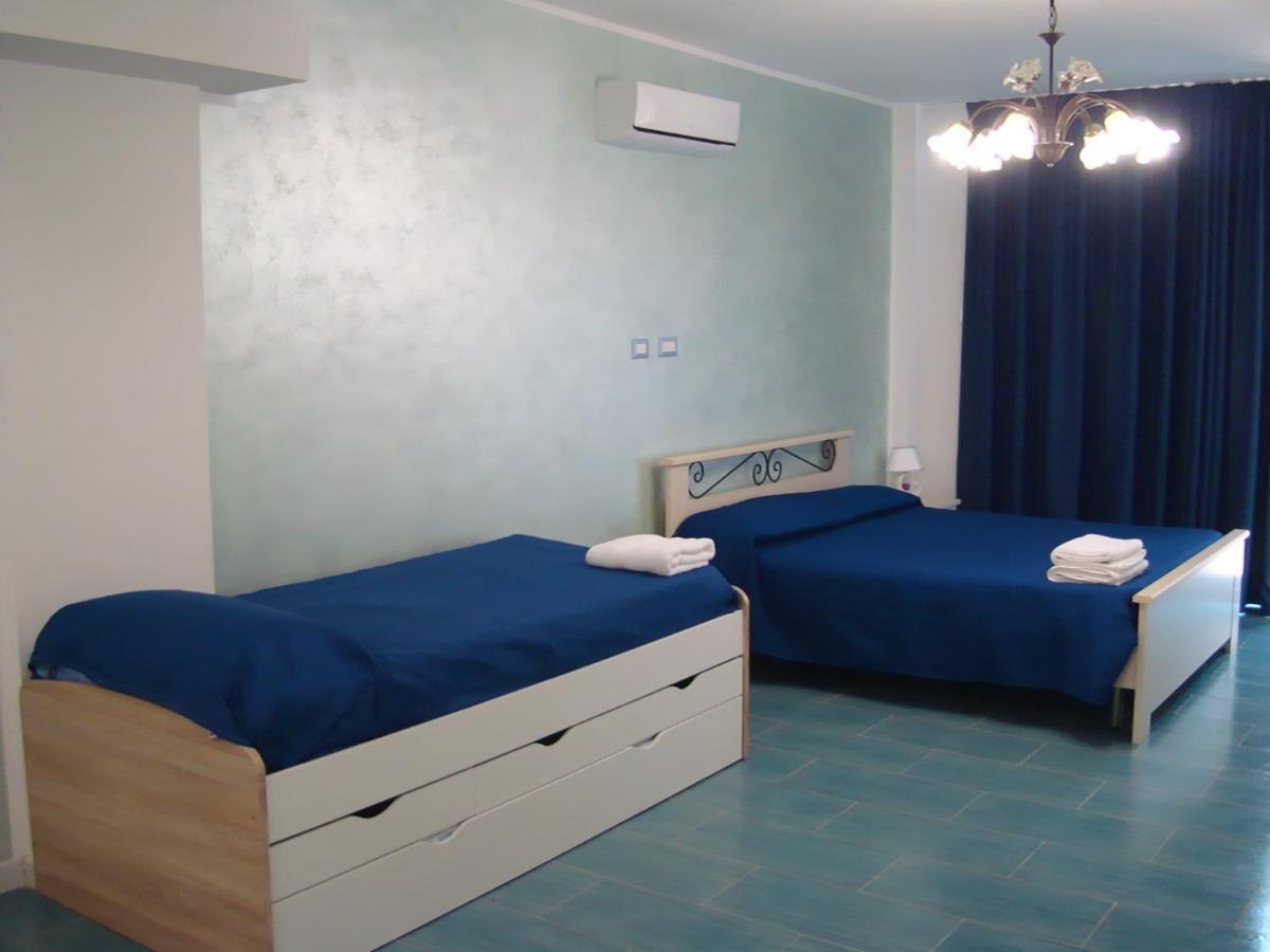 Guest House Mare E Luna Fiumefreddo Bruzio Ngoại thất bức ảnh