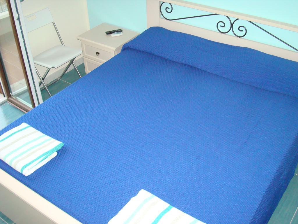 Guest House Mare E Luna Fiumefreddo Bruzio Ngoại thất bức ảnh