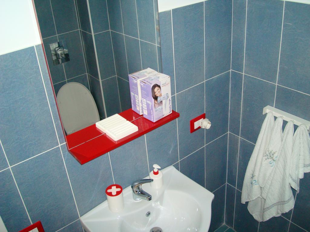 Guest House Mare E Luna Fiumefreddo Bruzio Ngoại thất bức ảnh