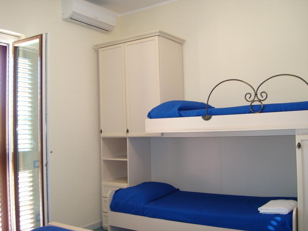 Guest House Mare E Luna Fiumefreddo Bruzio Ngoại thất bức ảnh