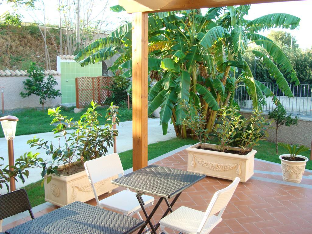 Guest House Mare E Luna Fiumefreddo Bruzio Ngoại thất bức ảnh