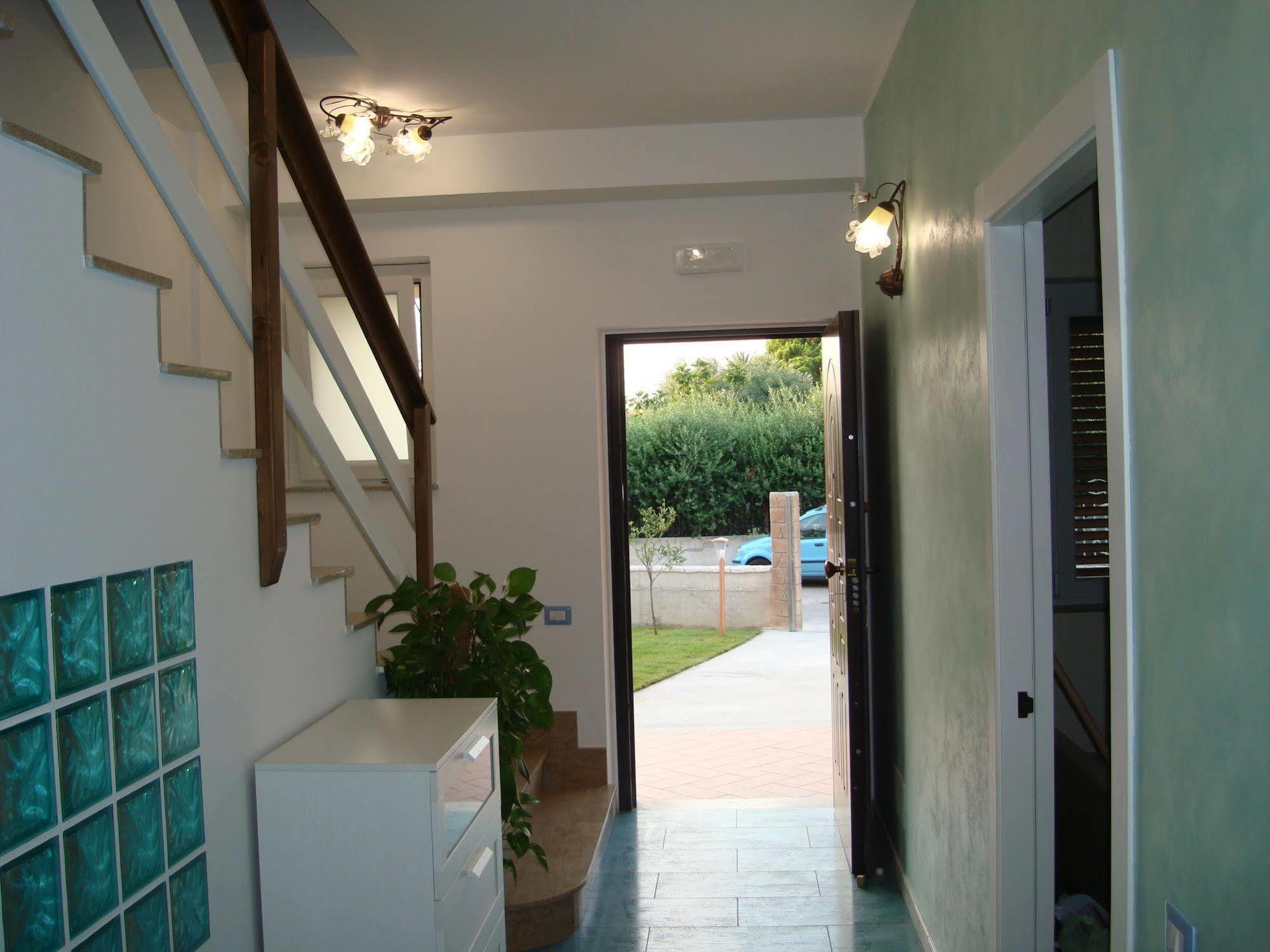 Guest House Mare E Luna Fiumefreddo Bruzio Ngoại thất bức ảnh