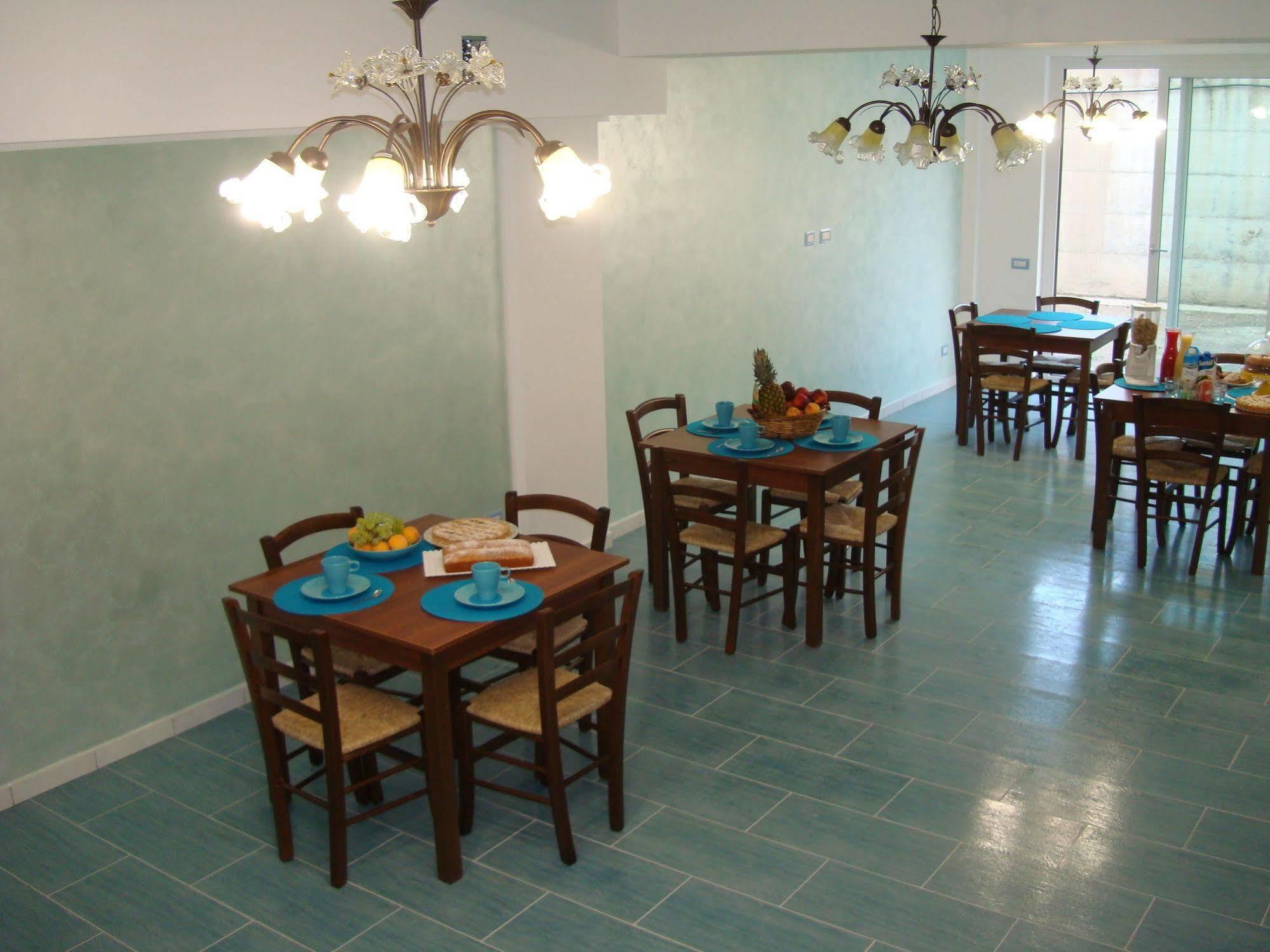 Guest House Mare E Luna Fiumefreddo Bruzio Ngoại thất bức ảnh